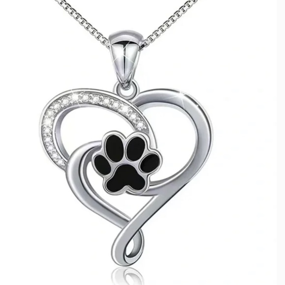 🎉Host Pick X 2🎉 NWT Silver Plated Heart Cat Dog Paw Print Necklace w Zircon! - Picture 1 of 4